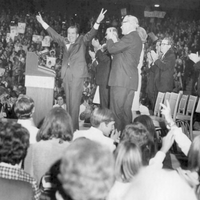 An applauding crowd.