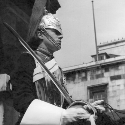 British soldier in uniform.